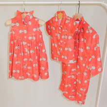 Load image into Gallery viewer, The children's dress can be paired with the children's shirt and women's shirt.